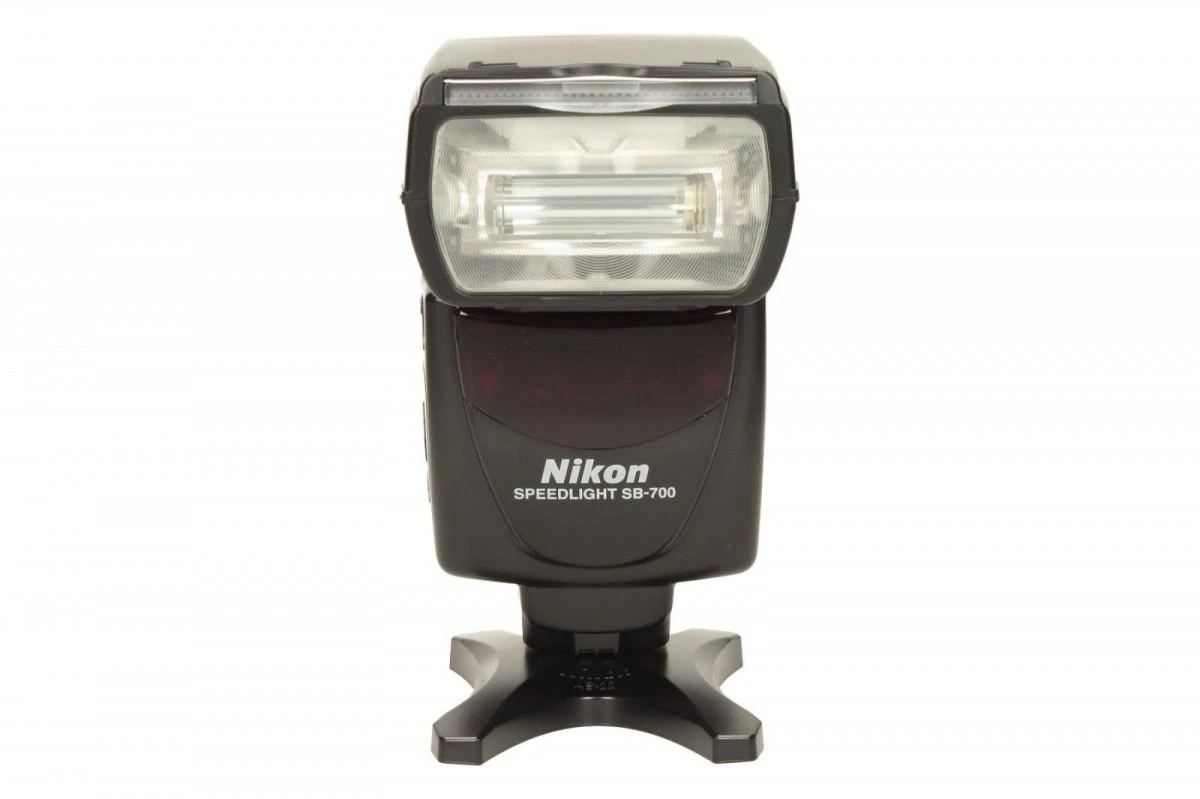 Nikon SB-700 blykstė