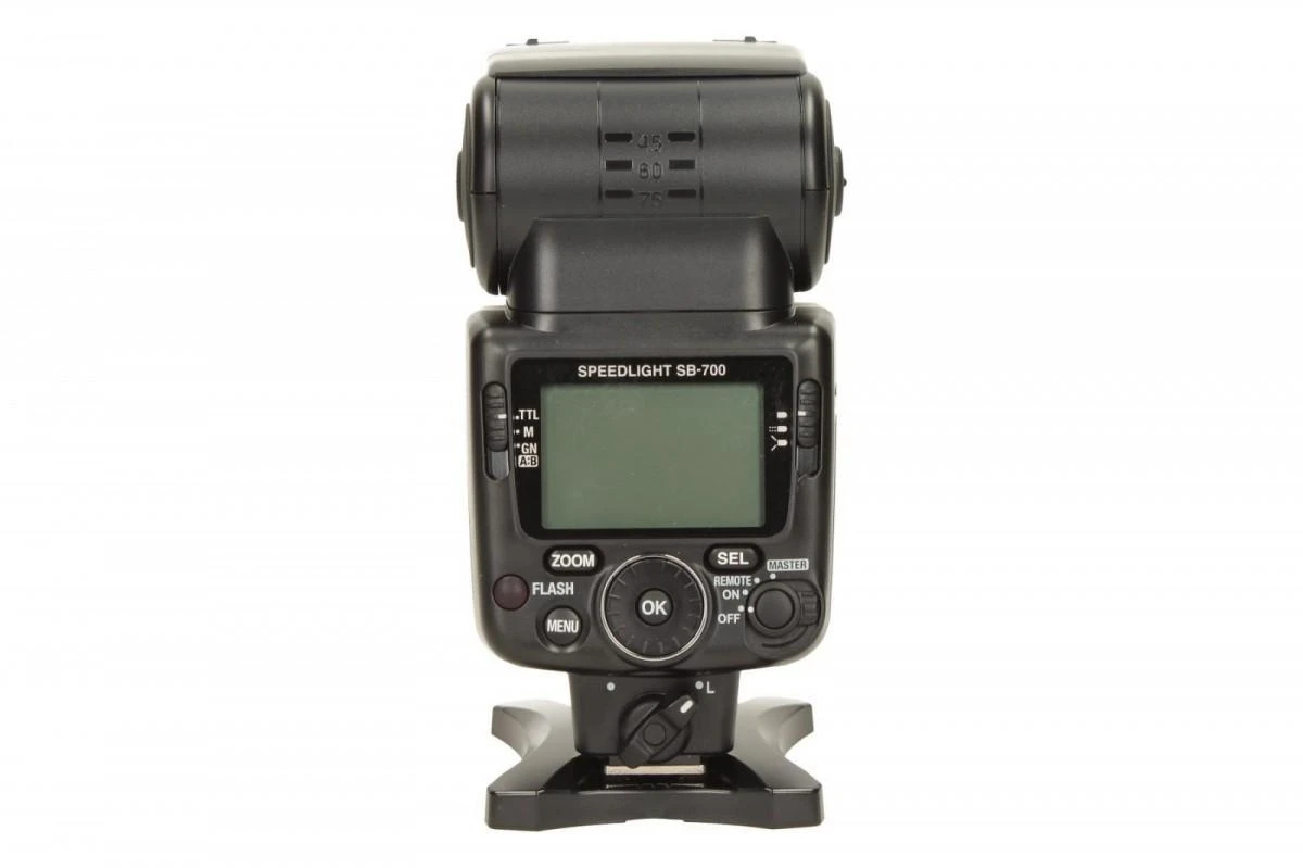 Nikon SB-700 blykstė