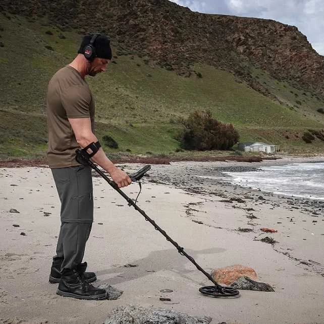 Minelab Equinox 900 +2 ritės, +Pro-Find 40