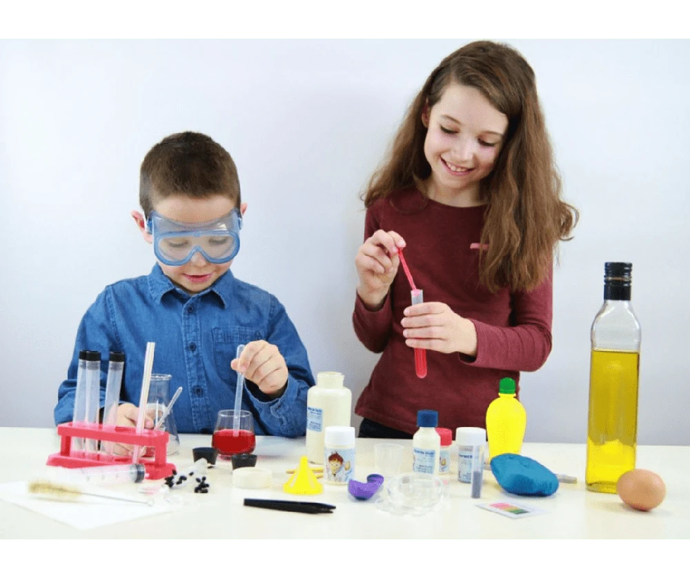 Chemijos laboratorija 200 eksperimentų