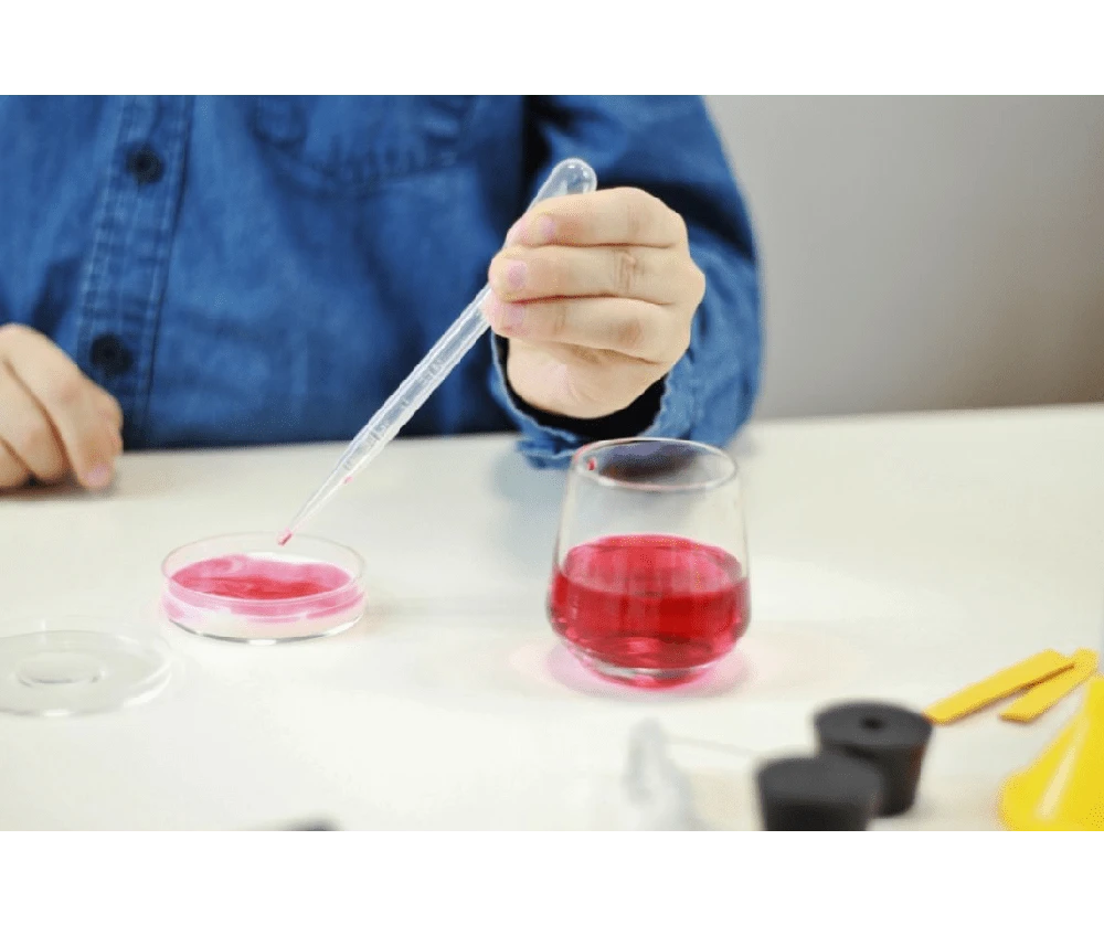 Chemijos laboratorija 200 eksperimentų
