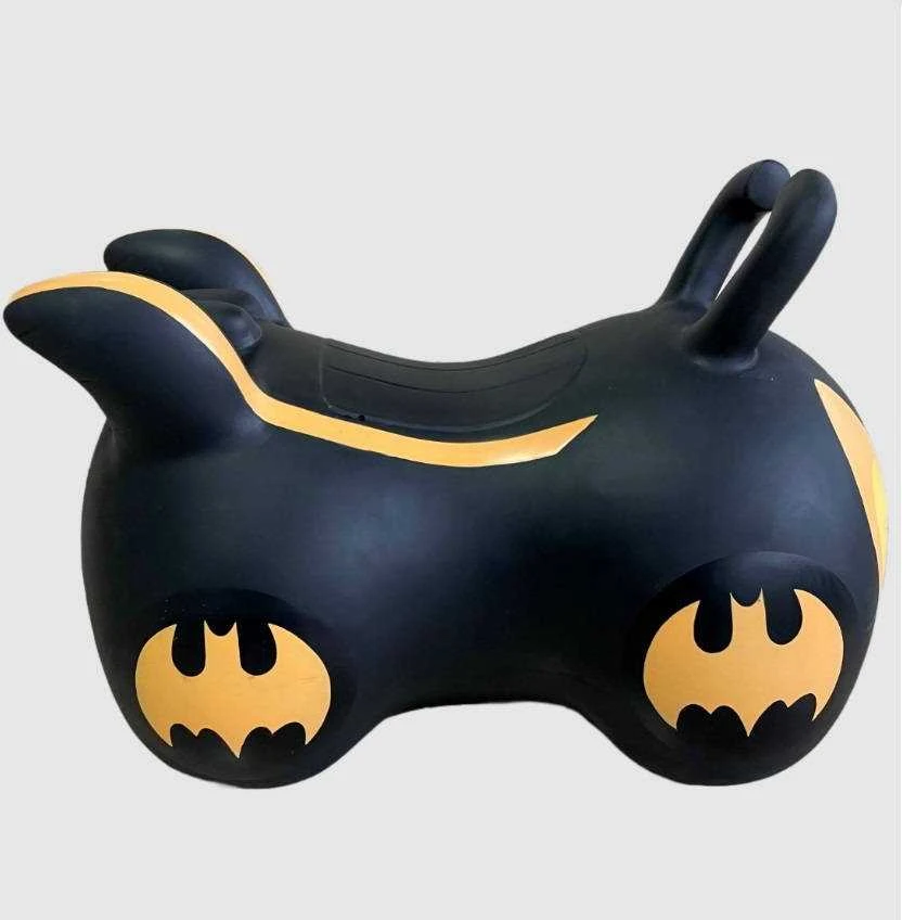 Šokliukas Batmobilis (Batmobile) 38 cm