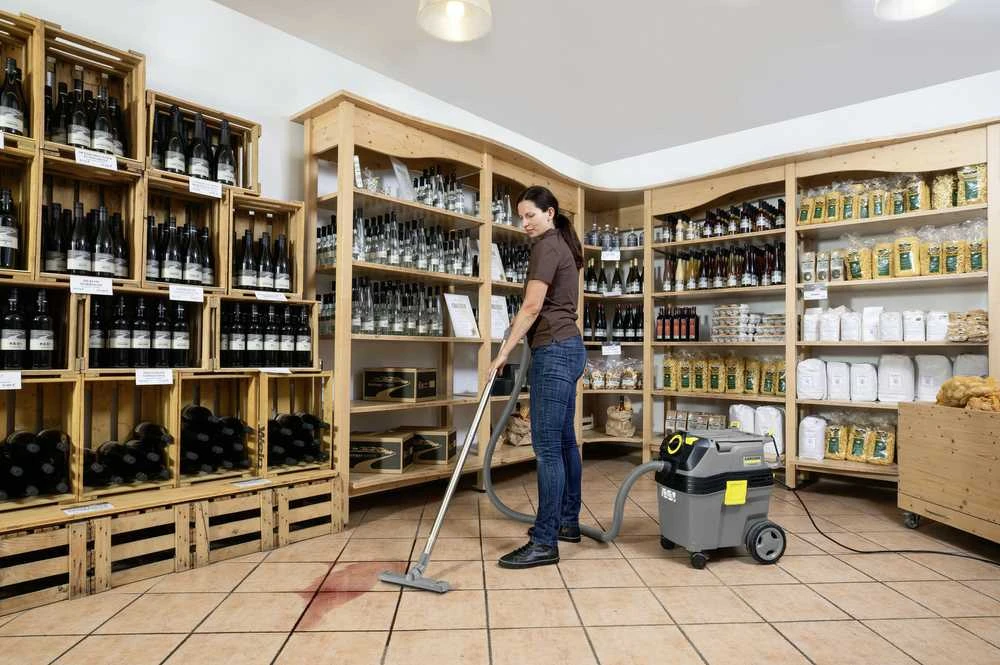 Kärcher sauso/drėgno valymo dulkių siurblys NT 30/1 Ap L, pusiau automatinis filtro valymas (‎1.148-221.0) aprašymas - Prekės nuotrauka