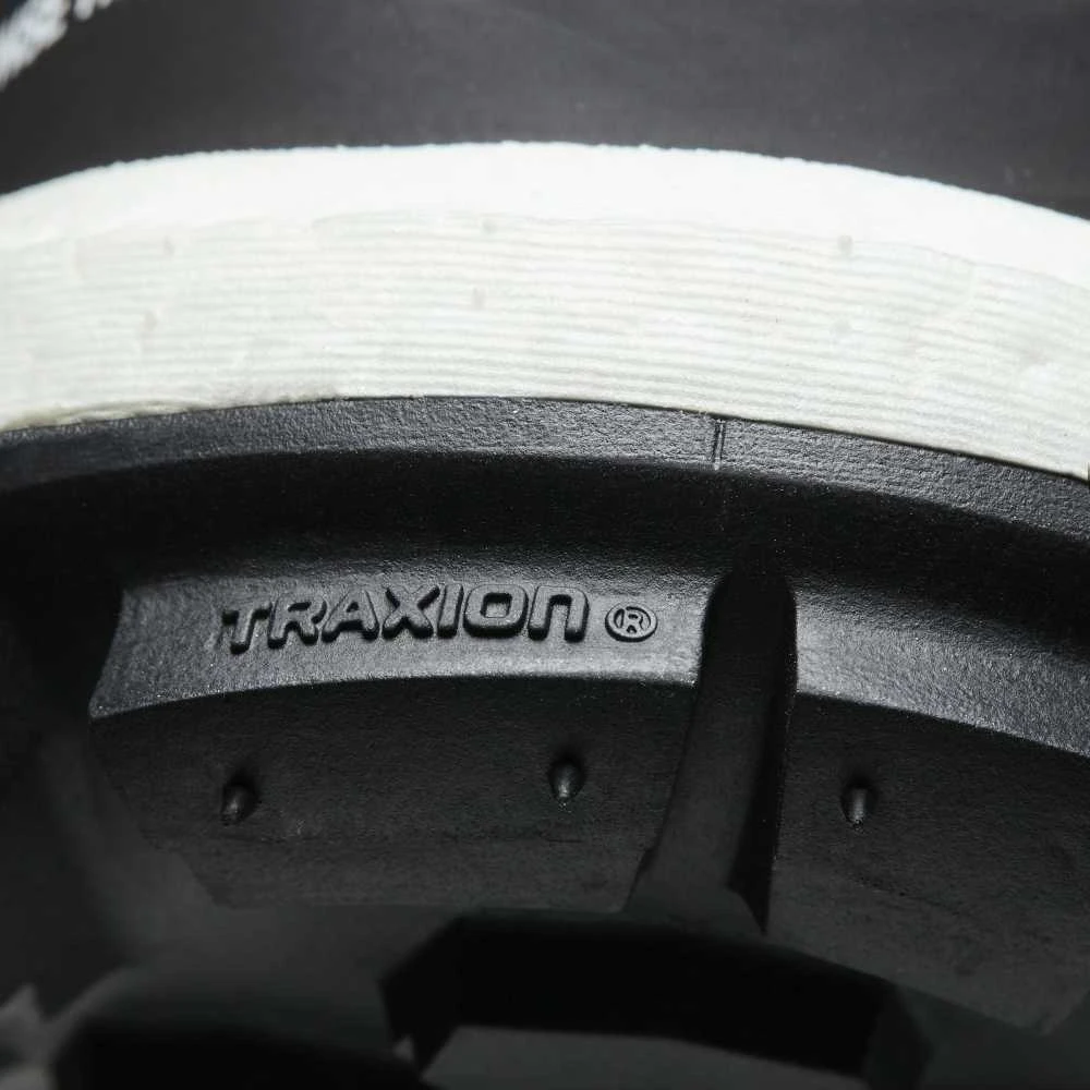 Adidas Avalynė Response TR Juodas BB1659