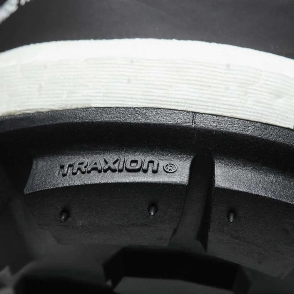 Adidas Avalynė Response TR Juodas BB1659