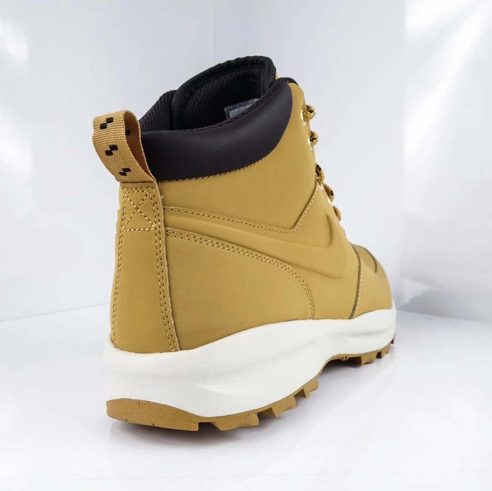 Nike Avalynė Manoa Leather Camel