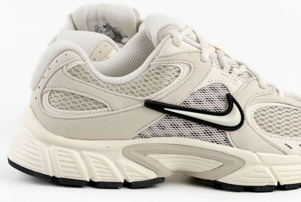 Nike Avalynė Moterims W Nike V5 Rnr Creamy II6294 100