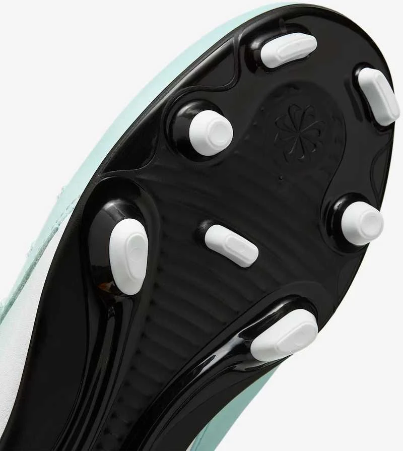 Nike Avalynė Paaugliams Jr Phantom Luna II Club Fg/Mg Mint FJ2601 300