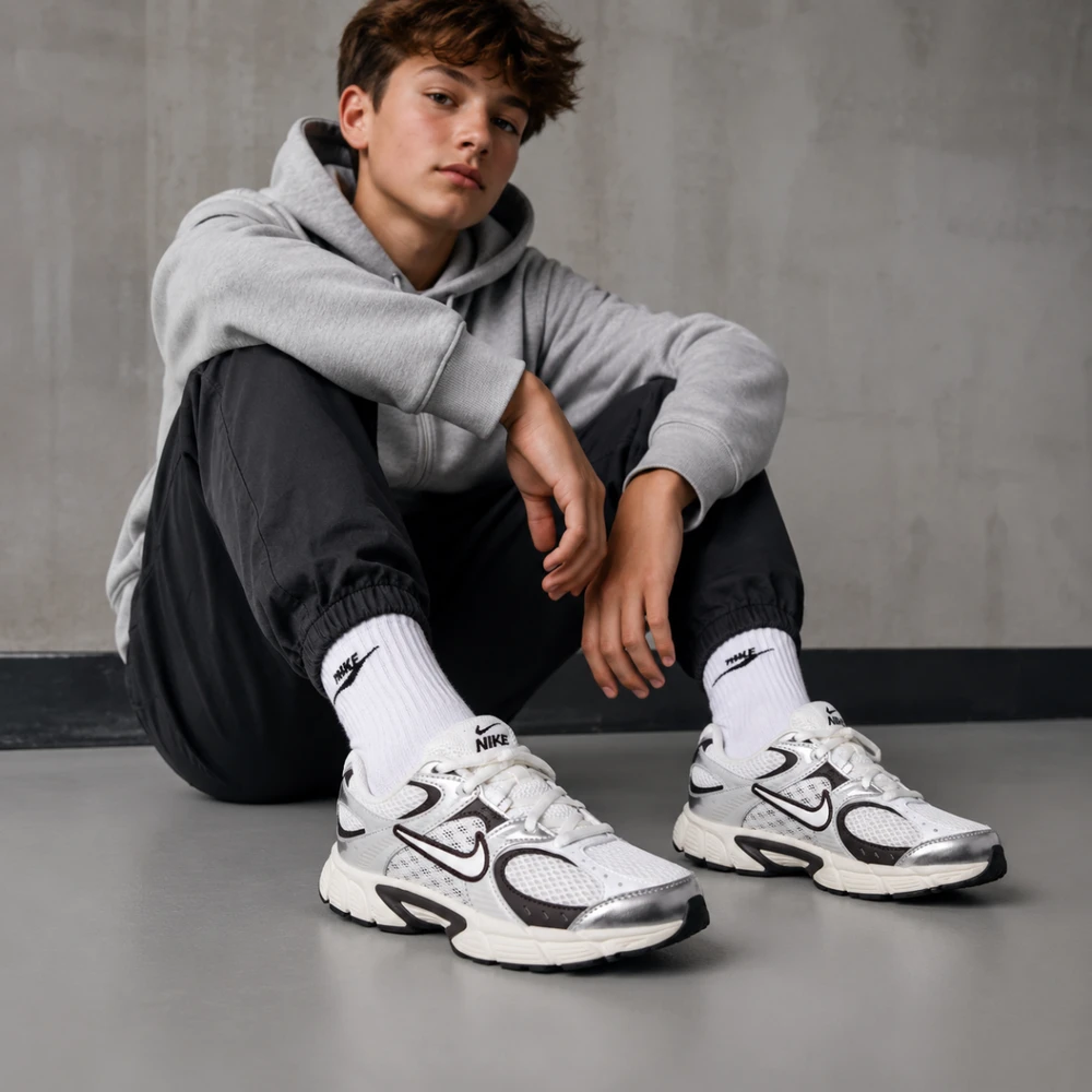 Nike Avalynė Paaugliams Nike V5 Rnr Baltas Juodas Sidabrinis HQ6411 005