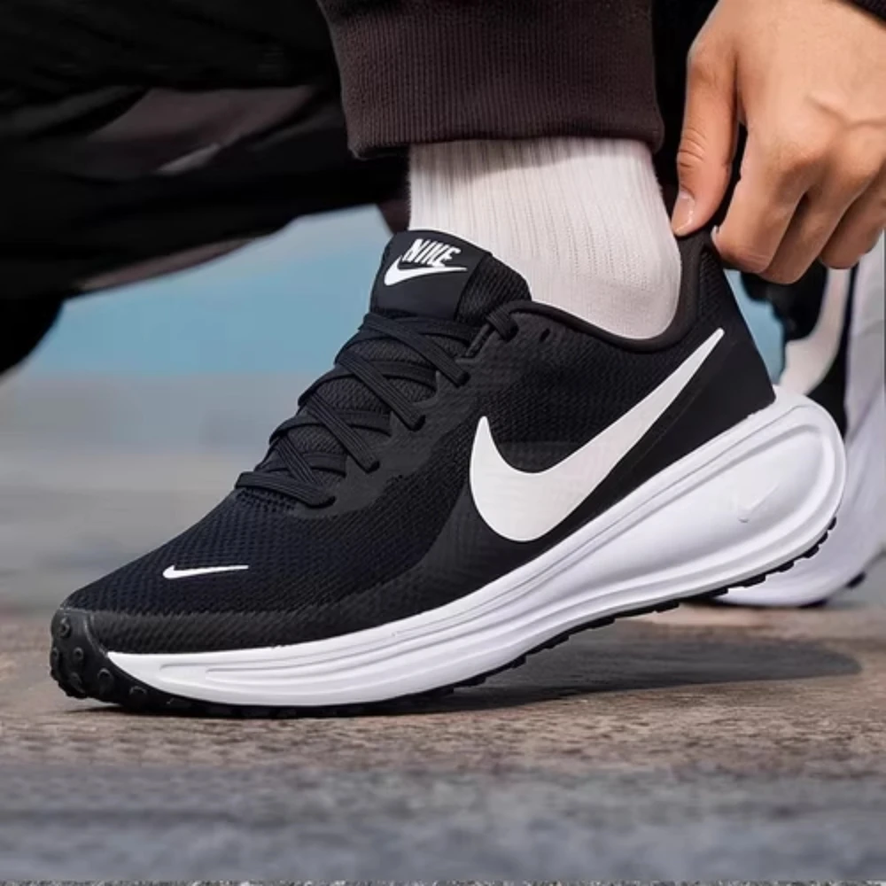 Nike Avalynė Vyrams Nk Revolution 8 Juodas Baltas HJ9198 003