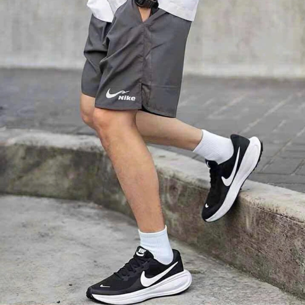 Nike Avalynė Vyrams Nk Revolution 8 Juodas Baltas HJ9198 003