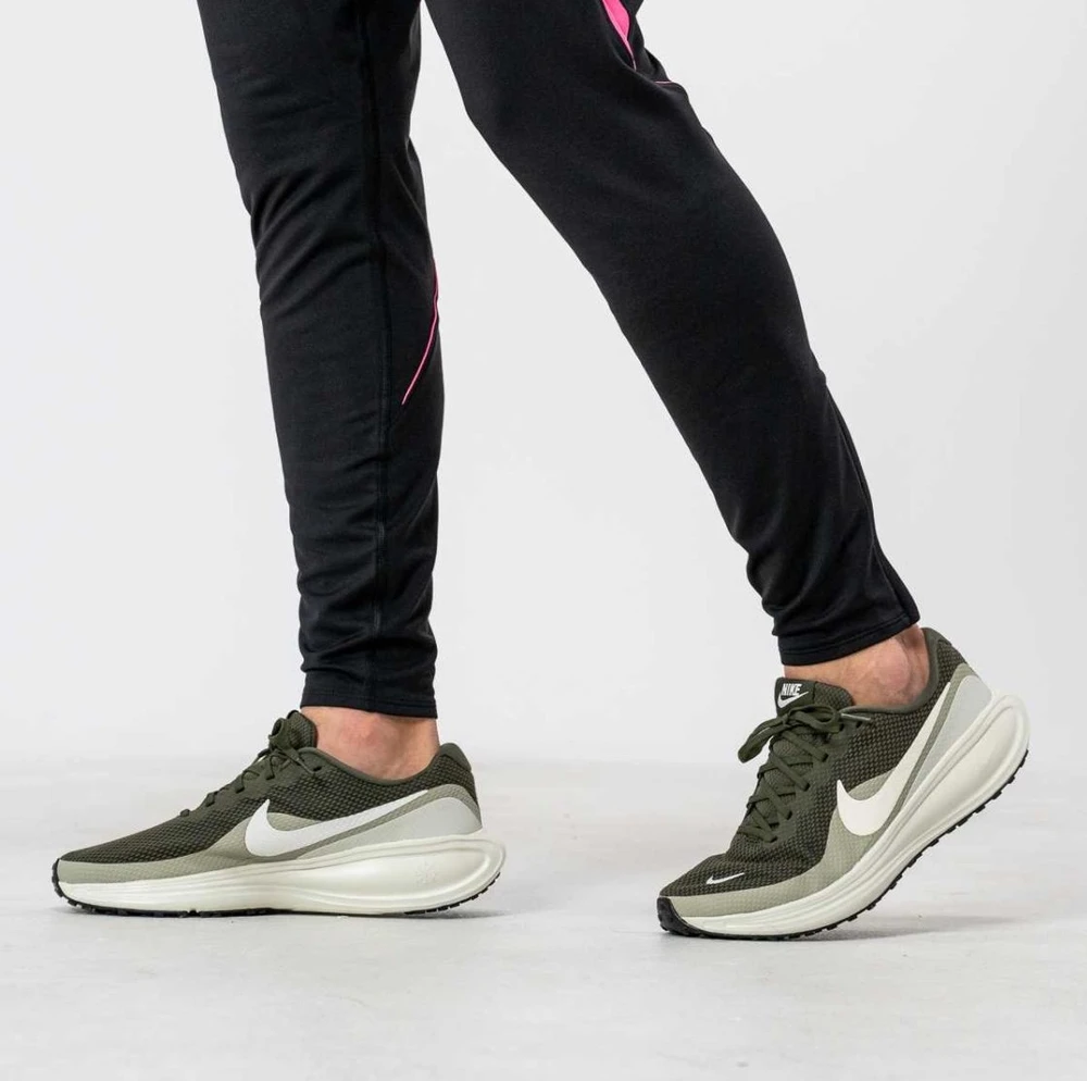 Nike Avalynė Vyrams Nk Revolution 8 Žalias Baltas HJ9198 303