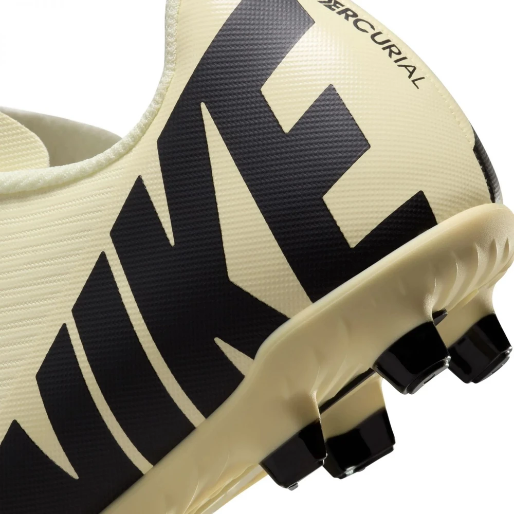 Nike Futbolo Avalynė Paaugliams Jr Vapor15 Club Fg/Mg Geltona Juodas DJ5958 700
