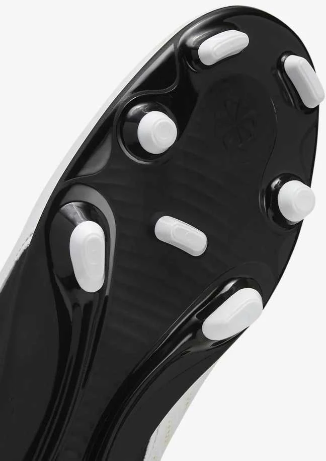 Nike Futbolo Avalynė Vyrams Phantom Gx 2 Club Fg/Mg Juodas Baltas FJ2557 100