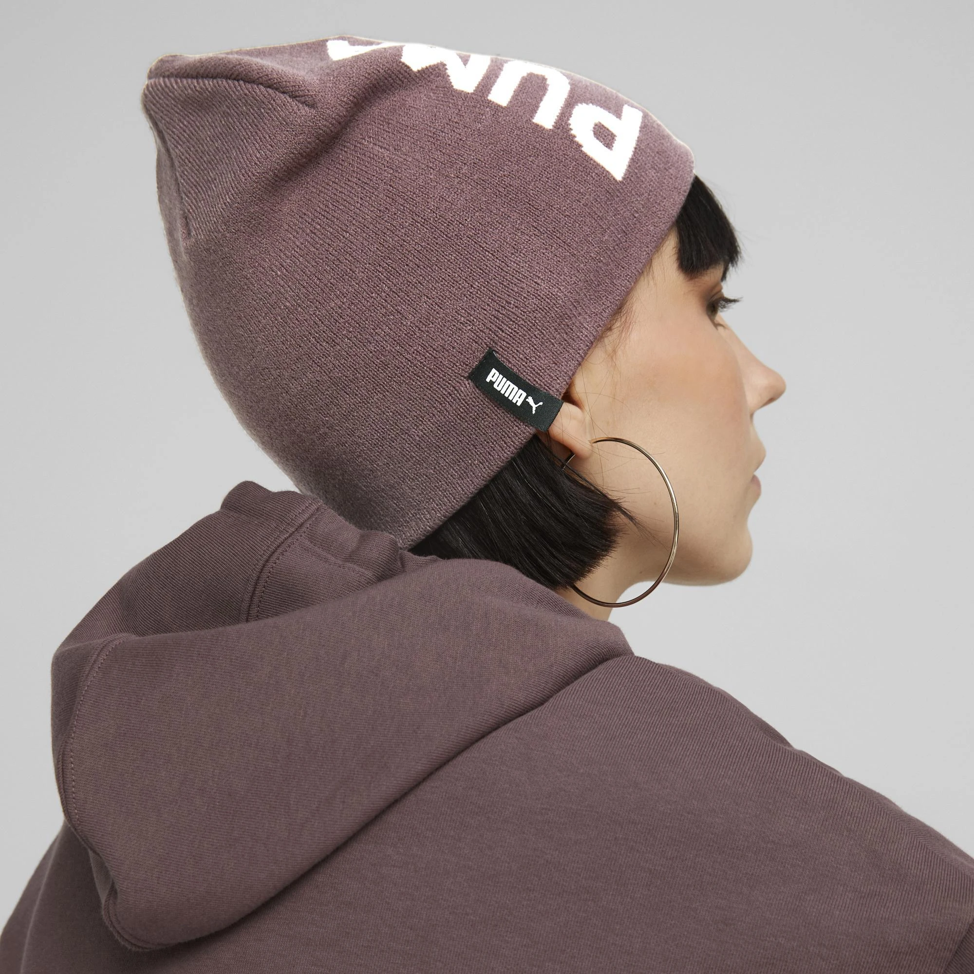 Puma Kepurė Ess Classic Cuffless Beanie Eggplant 023433 09