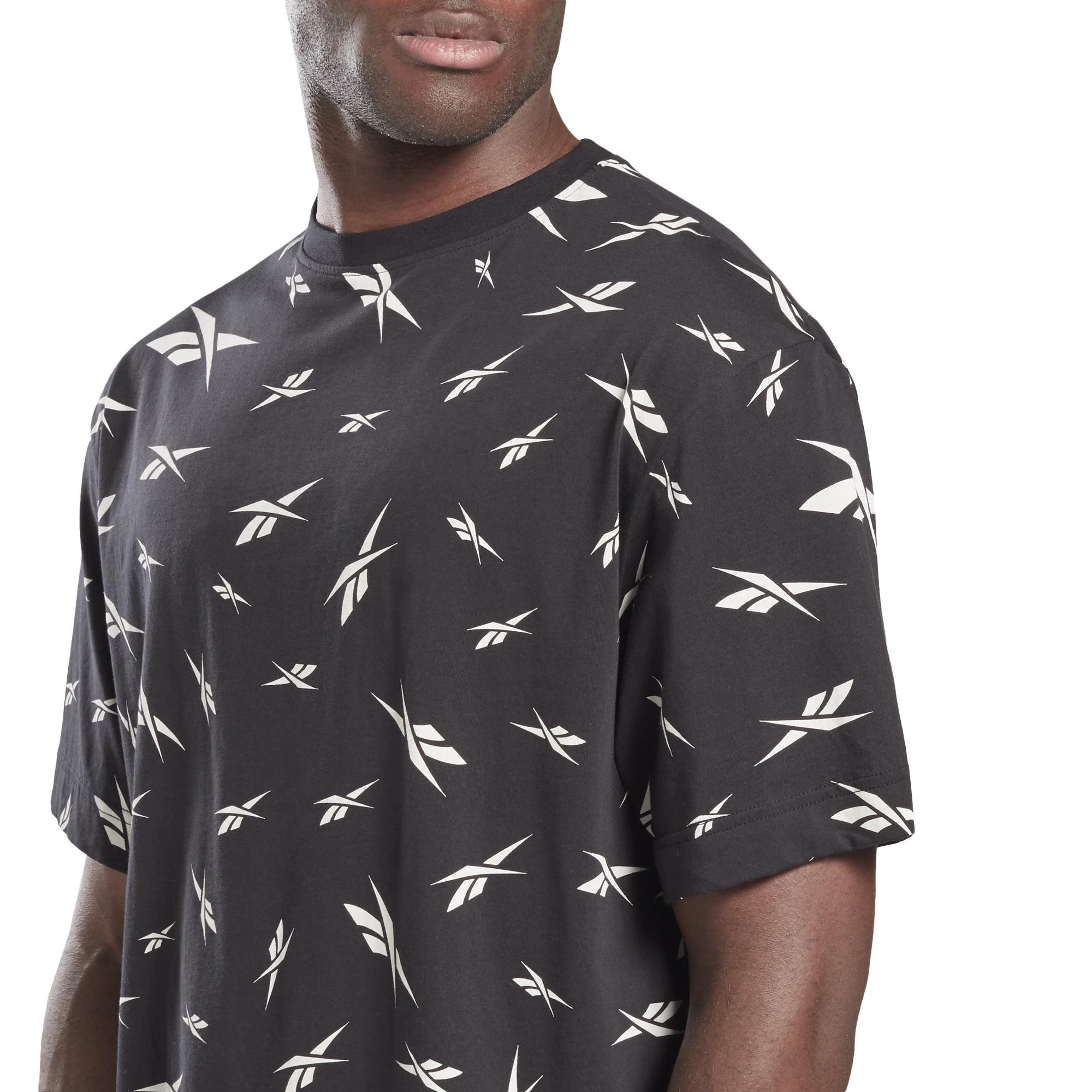 Reebok Marškinėliai Vyrams Te Aop Vector Tee Juodas GL3142
