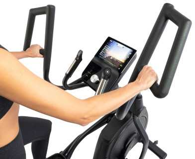 Elipsinis treniruoklis TUNTURI Platinum CT20 Crosstrainer + App