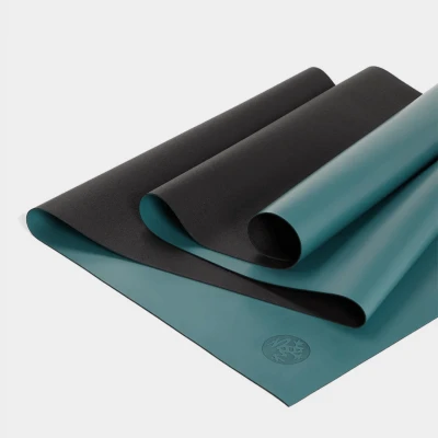 Jogos kilimėlis MANDUKA GRP® Adapt Travel Yoga Mat 1,5 mm (Spalva: Carbon Juodas)