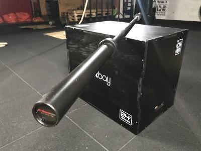 Olimpinis grifas su guoliais STRONGMAN 220cm (350kg)