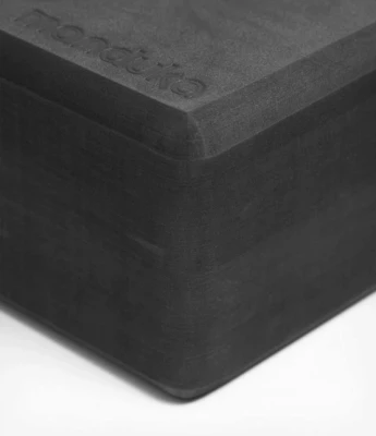 Perdirbto putplasčio blokas Manduka (Spalva: THUNDER)