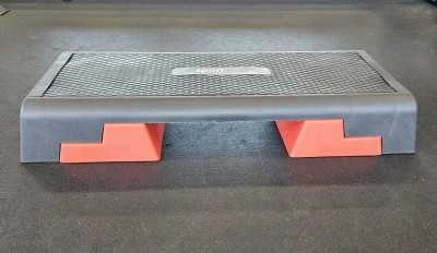 Profesionalus Sportbay® reguliuojamas aerobikos stepas (15-25 cm)