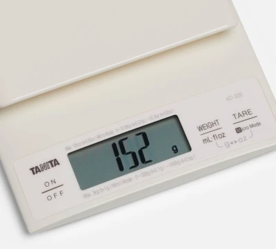 Virtuvinės svarstyklės Skaitmeninės virtuvinės / maisto svarstyklės TANITA KD-320 Baltas Kitchen Scale, baltos sp.