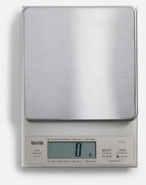 Virtuvinės svarstyklės Skaitmeninės virtuvinės / maisto svarstyklės TANITA KD-321 Kitchen Scale Fluid Conversion, sidabrinės sp.