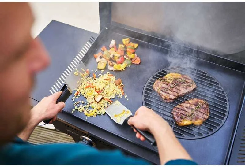 Dujinė kepsninė su plokštuma Char-Broil Versa-Tile