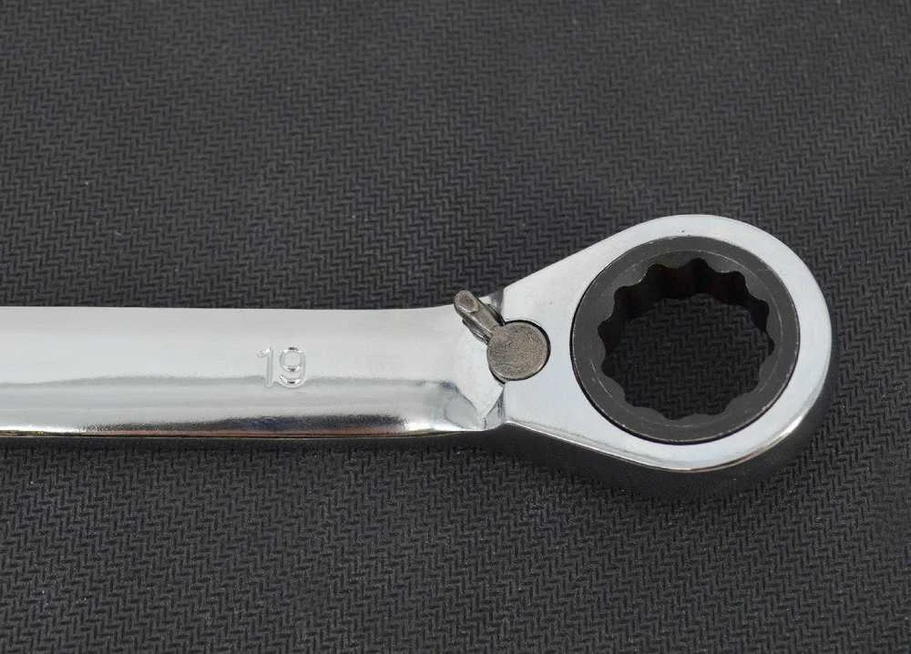 AW-Tools Kombinuotas raktas su terkšle AWTools AW39999; 8-19 mm; 12 vnt.