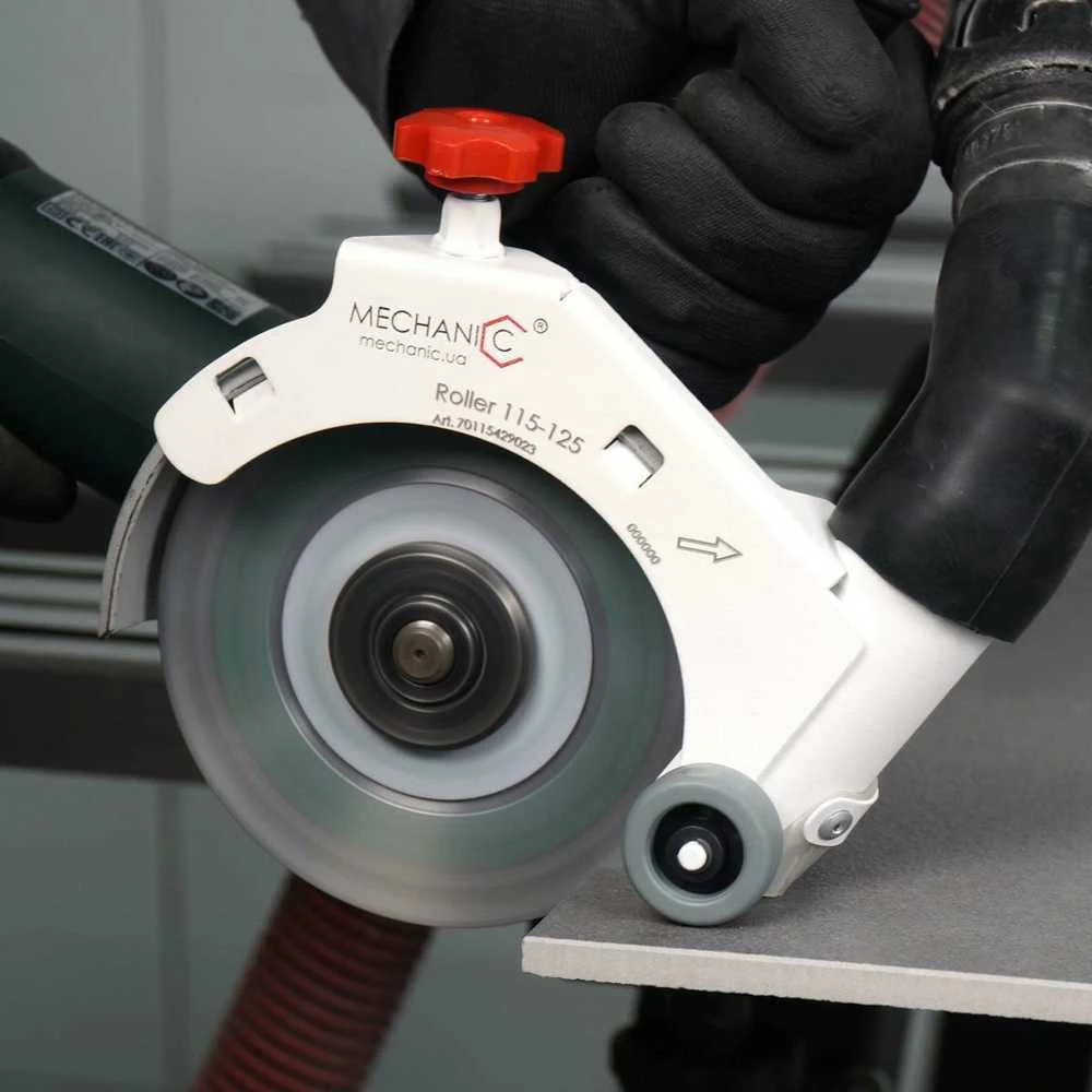 Distar Mechanic Roller 115-125 kampinio šlifuoklio apsauga / pjovimo priedas ant ratukų tiksliam plytelių pjovimui
