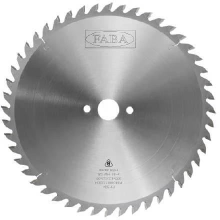 Makita T.C.T. pjūklas 235X2.4X30mm 20° T20 D-03925 T.C.T • 235 x30 mm • T20 • 20° • Medienai
