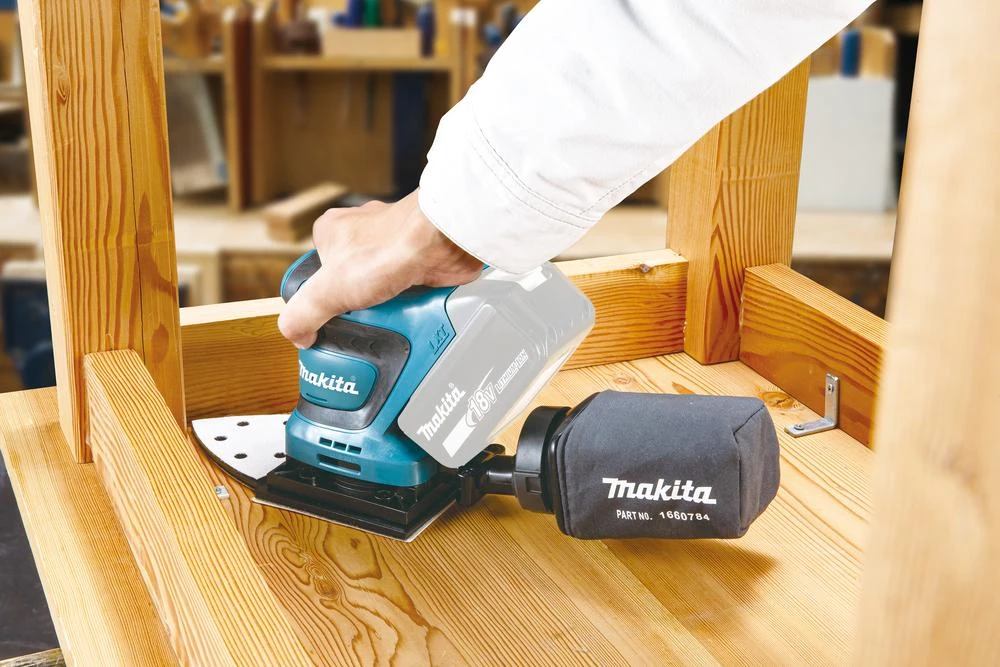 MAKITA akumuliatorinis ekscentrinis šlifuoklis DBO480Z 18V 93x185mm be akumuliatoriaus ir kroviklio