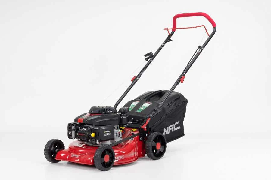 NAC Benzininė vejapjovė B&S 300 SERIES 125cc stumiama LP42-300