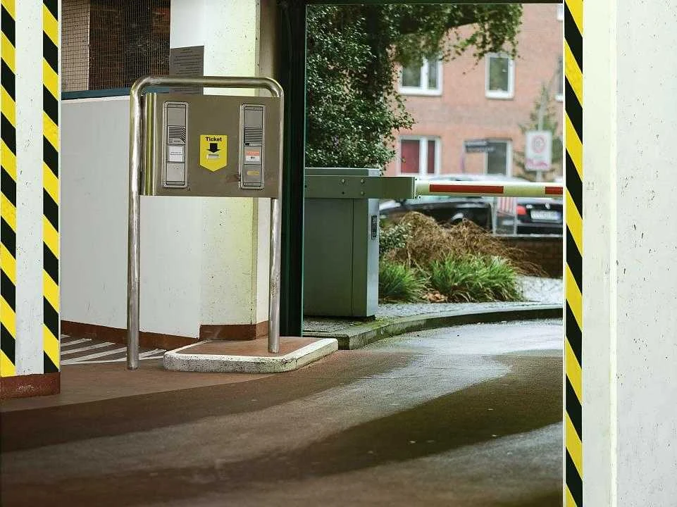 Lipni žymėjimo juosta TESA Signal , PP, 50mm x 66m, geltona-juoda