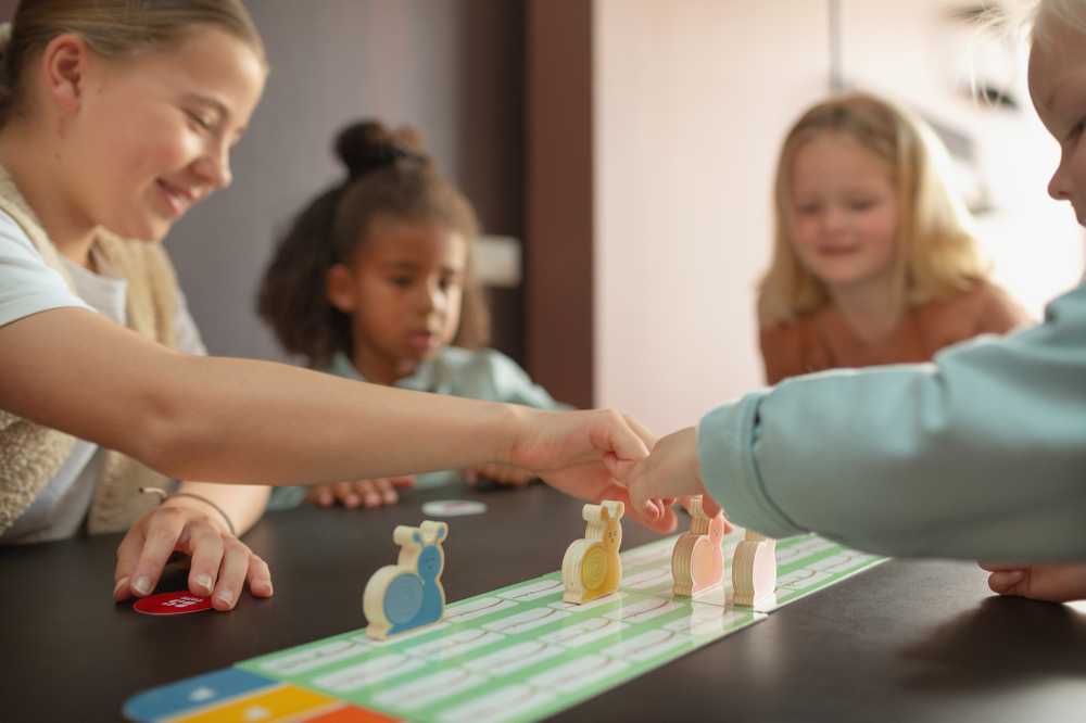 BS TOYS Lavinamasis žaidimas „Sraigių lenktynės“