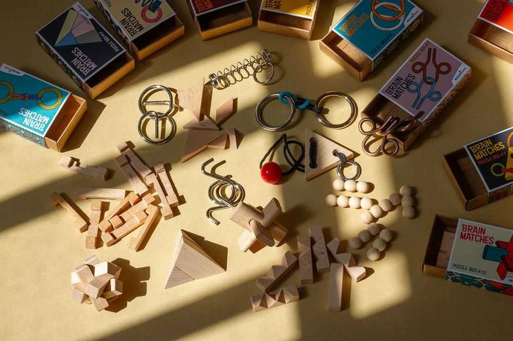RECENT TOYS Galvosūkis degtukų dėžutėje