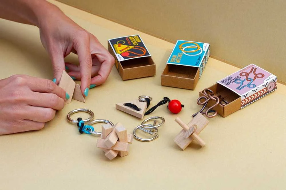 RECENT TOYS Galvosūkis degtukų dėžutėje