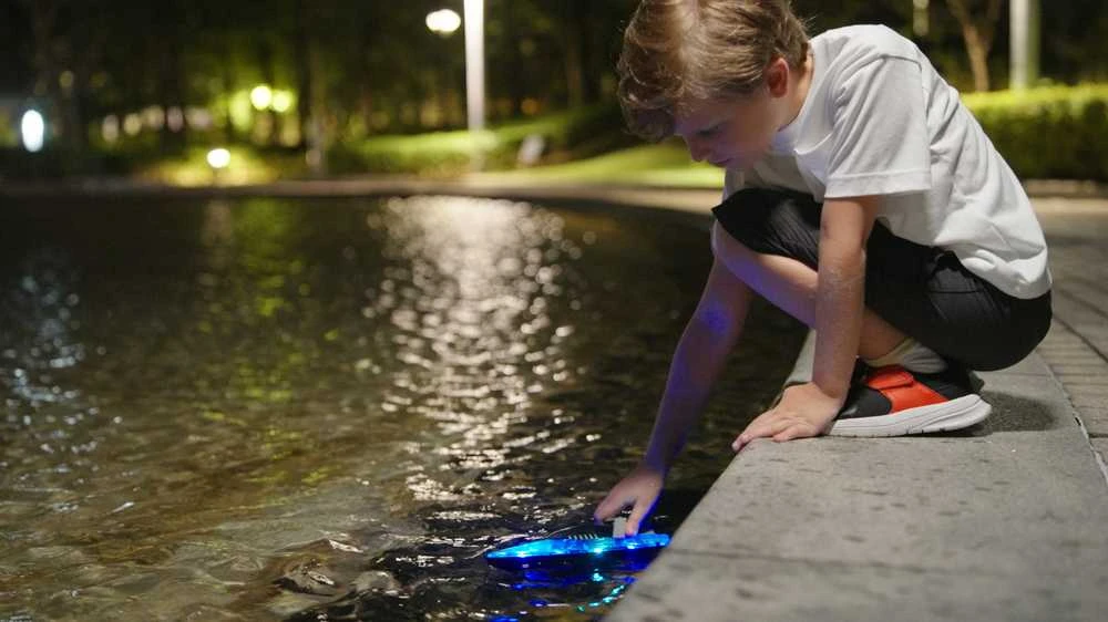 EXOST RC laivas „Aqua Lights“, 1:18
