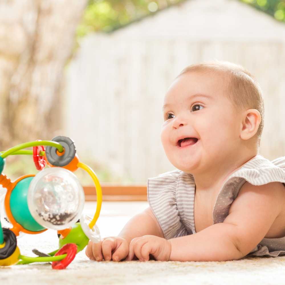 Infantino Barškutis Aktyvus kamuolys
