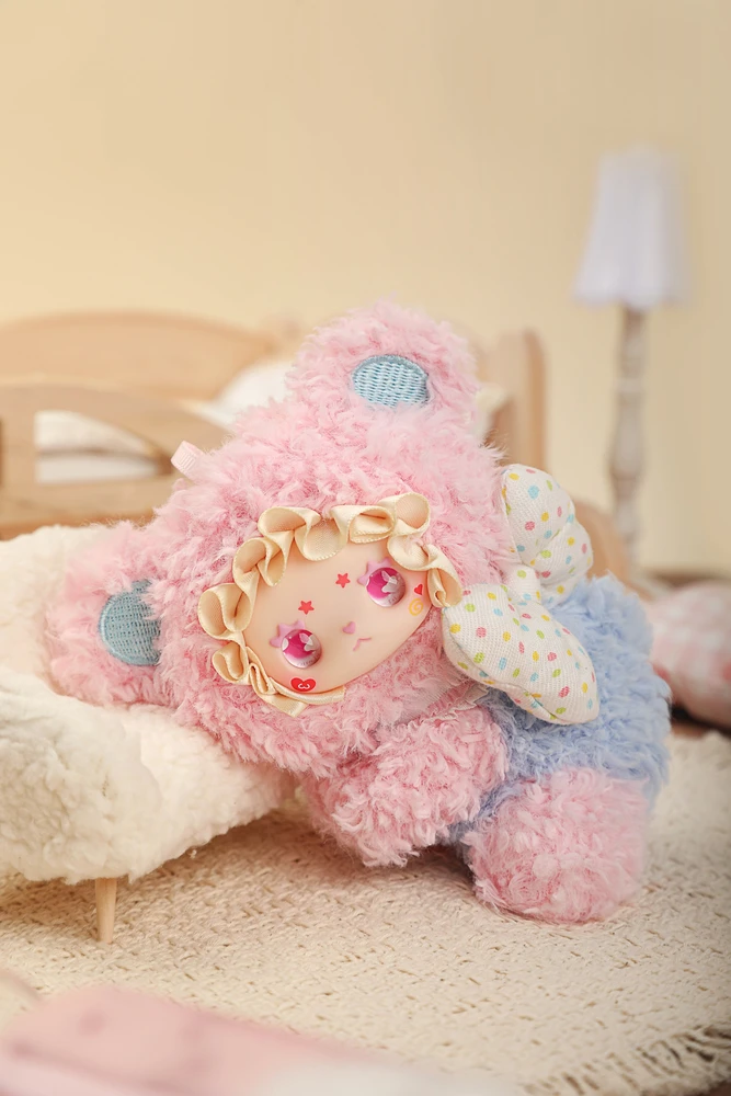 LUCKY EMMA LOVELY EMMA Pliušinis raktų pakabukas-siurprizas - Little Bear Adoption Guide