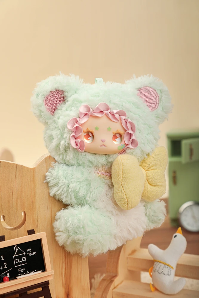 LUCKY EMMA LOVELY EMMA Pliušinis raktų pakabukas-siurprizas - Little Bear Adoption Guide