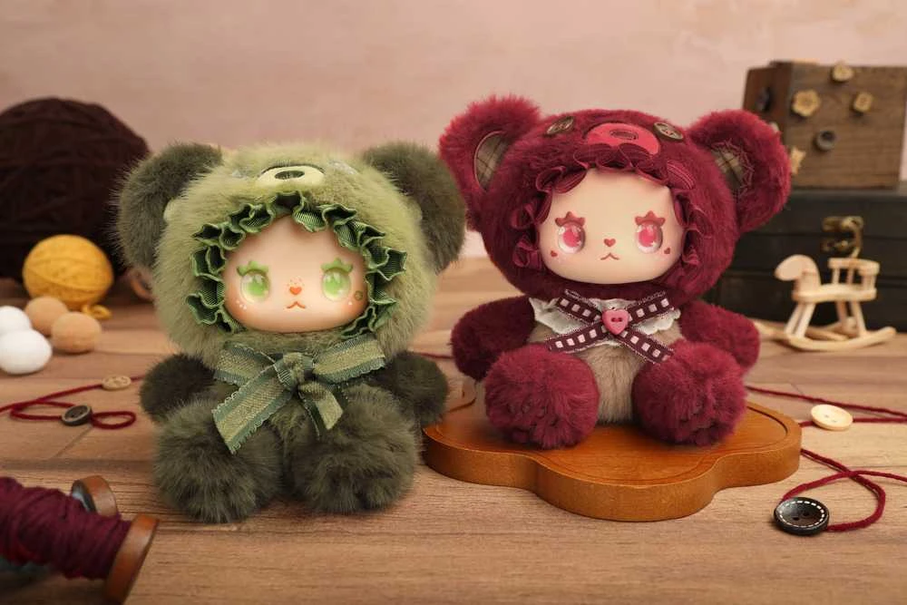 LUCKY EMMA Lovely Emma Pliušinis raktų pakabukas-siurprizas - Bear Alliance Series