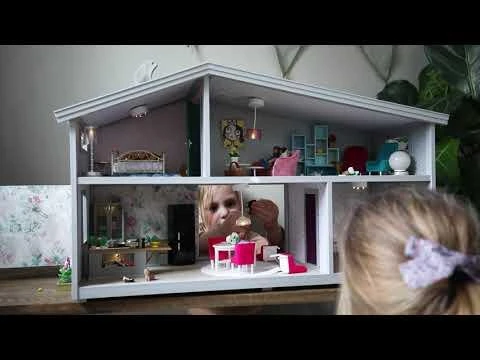LUNDBY Lėlių namas