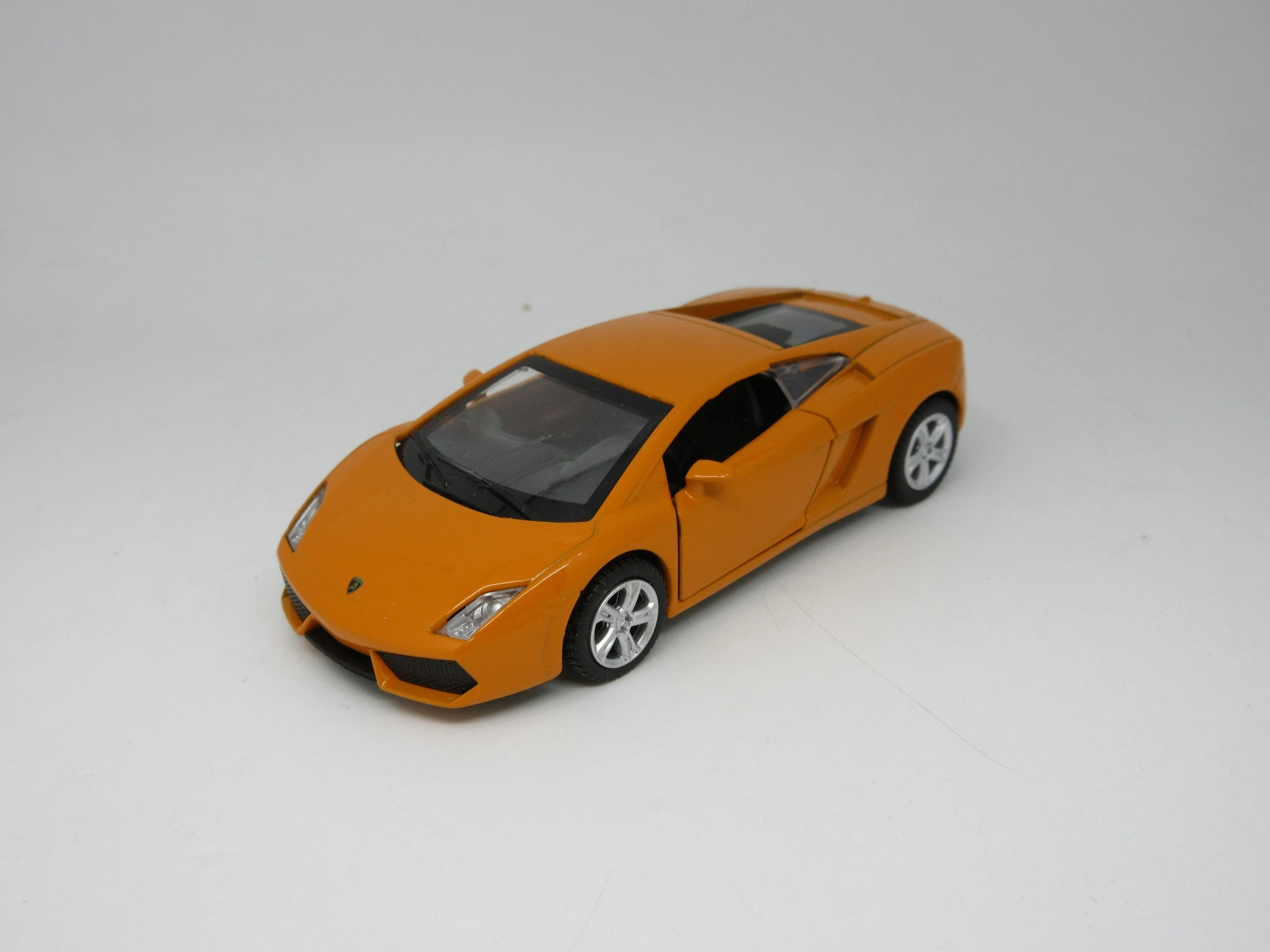 MSZ Automobilis LAMBORGHINI GALLARDO LP560-4, 1:43