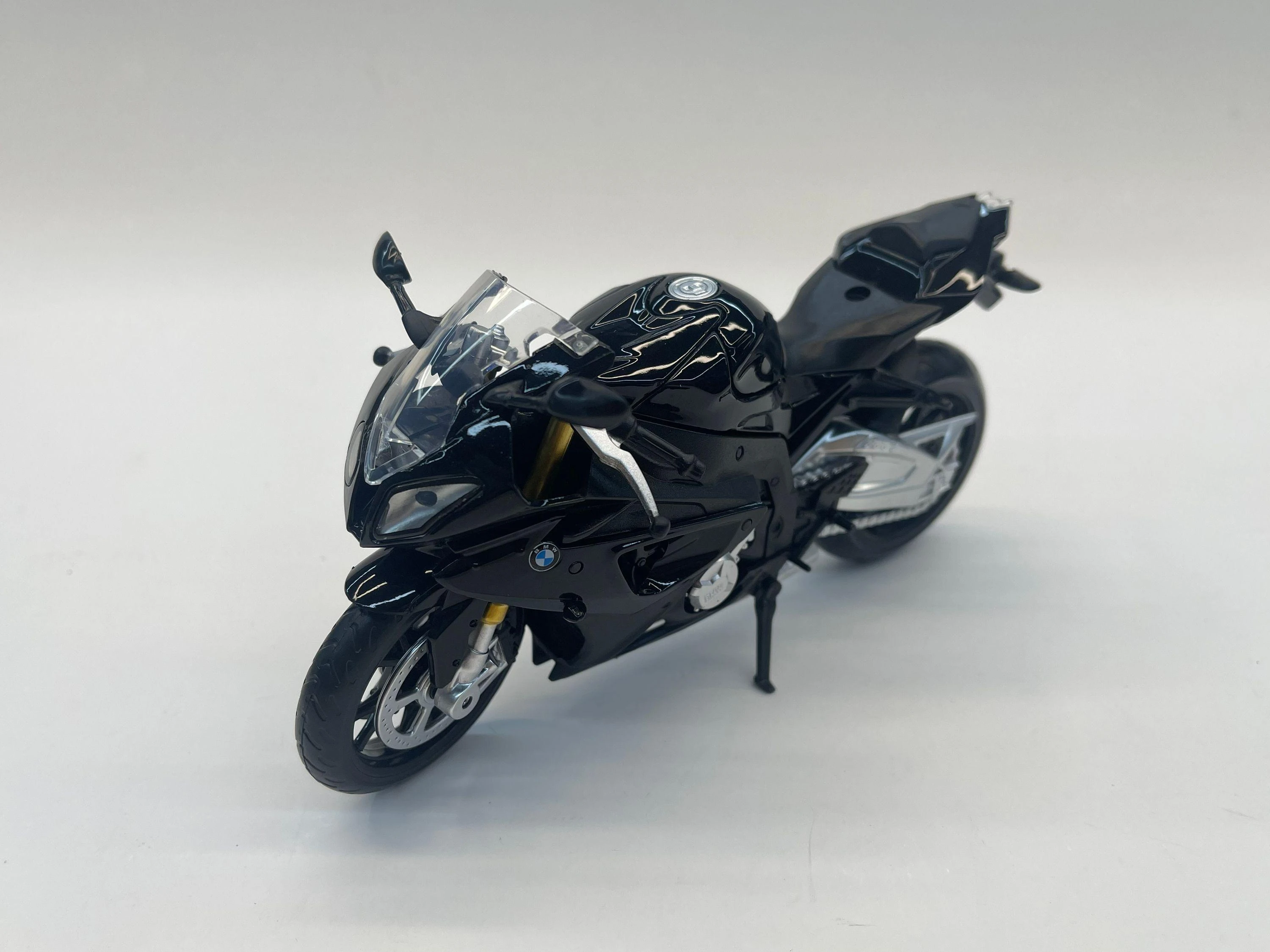 MSZ Motociklas BMW, 1:12