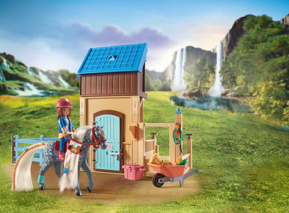 Art. „Playmobil Horse Stall“ su Amelia ir Whisper 71353