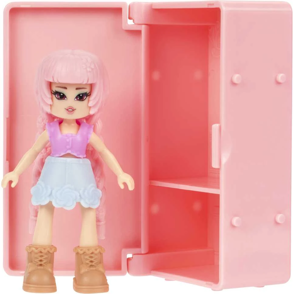 ROYALE HIGH SURPRISE LOCKERS Spintelė su figūrėle