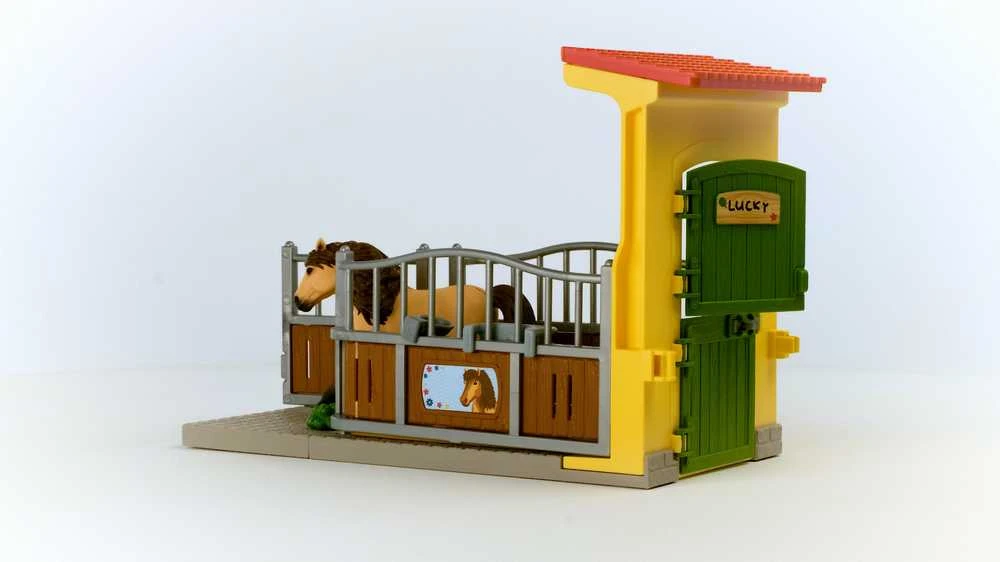 SCHLEICH FARM WORLD Ponių dėžutė su Islandijos puskraujų veislės žirgu
