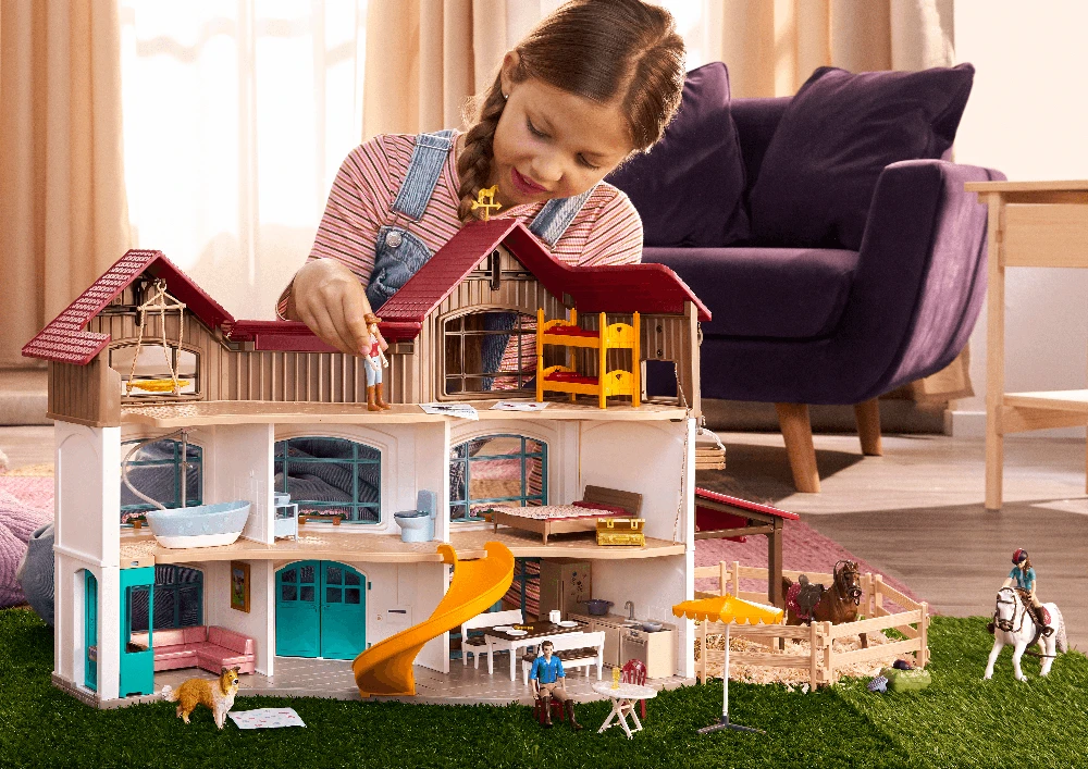 SCHLEICH HORSE CLUB „Lakeside“ vila su žirgynu