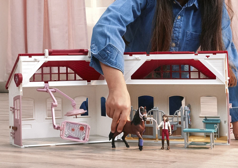 SCHLEICH HORSE CLUB Žirgų klinika